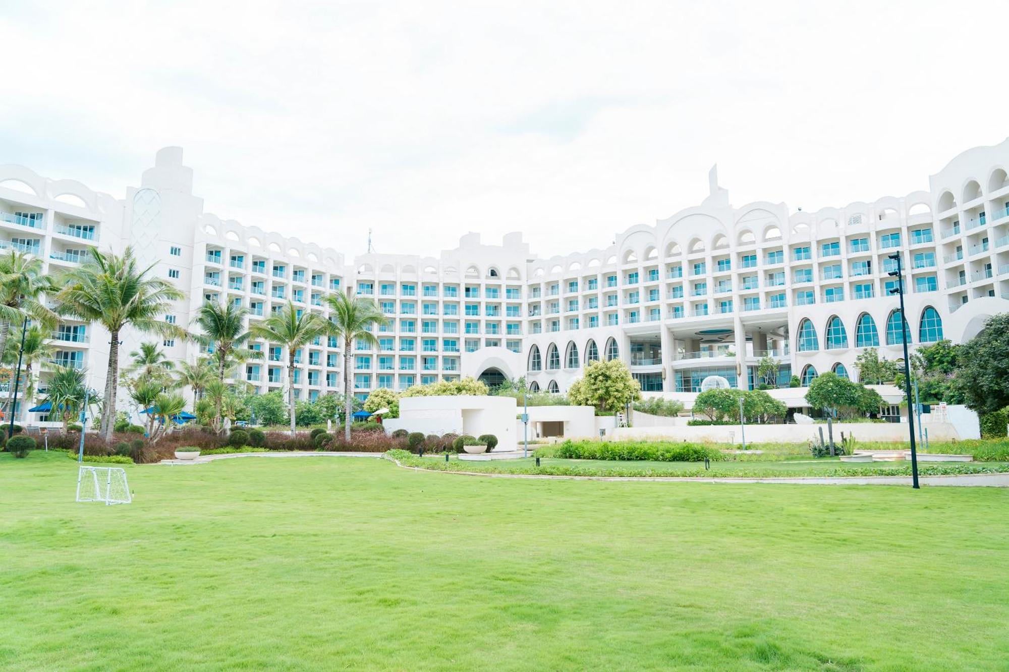 Hyatt Regency Hainan Ocean Paradise Resort Саня Екстериор снимка